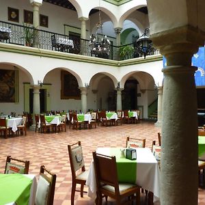 Hotel Monte Alban - Solo Adultos